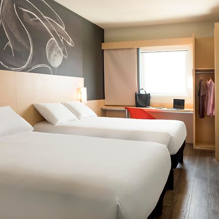 Ibis Irapuato Hotel Exterior photo