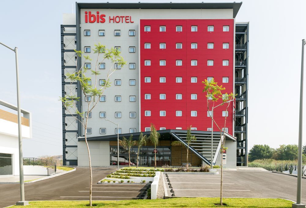 Ibis Irapuato Hotel Exterior photo